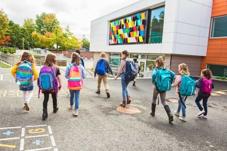 👩‍🏫 AI 시대의 자녀교육, 이제는 좋은 대학만 바라볼 수 없습니다